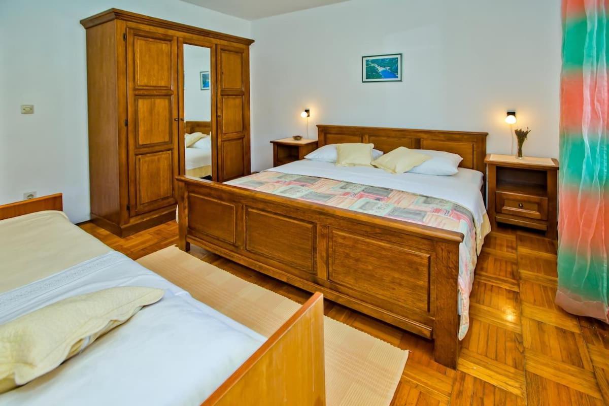 Villa Mateljan Zastrazisce Экстерьер фото